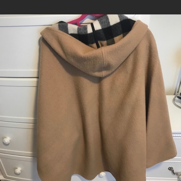 Burberry shall - Picture 3 of 3